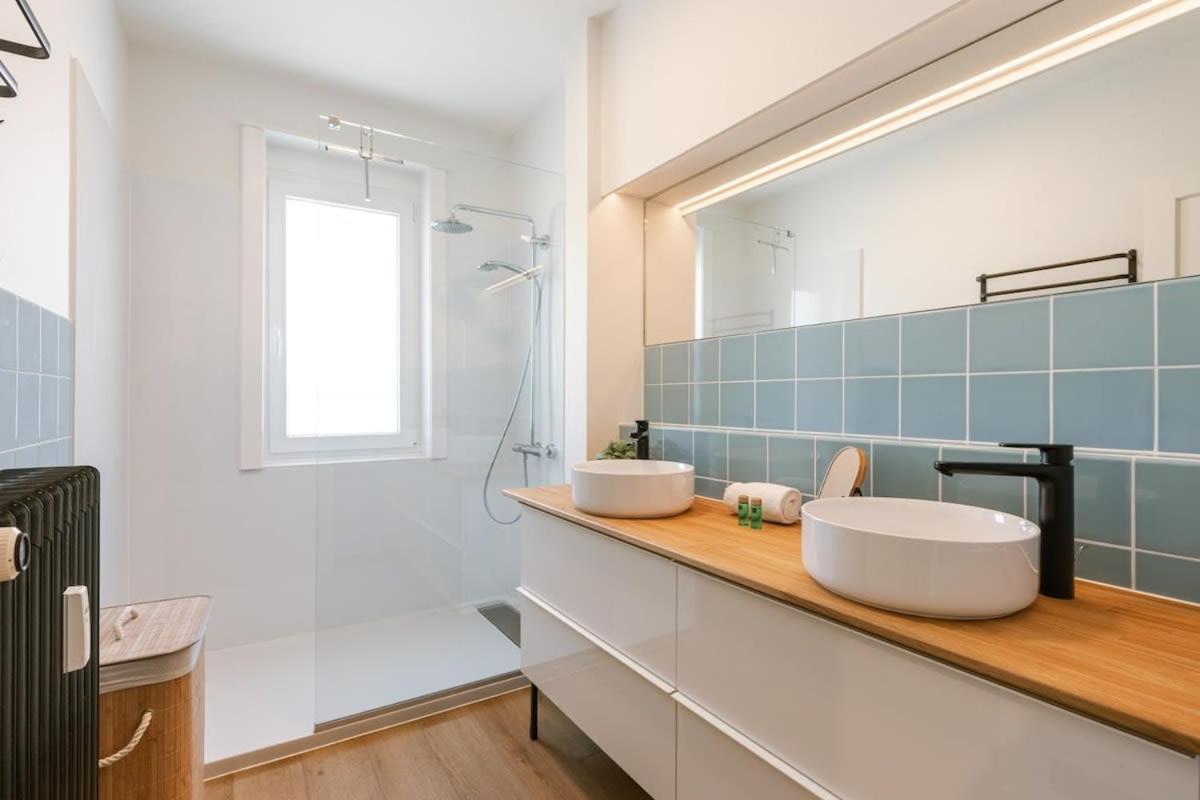Huswell - Frontal Seaview In Apartment Ostend